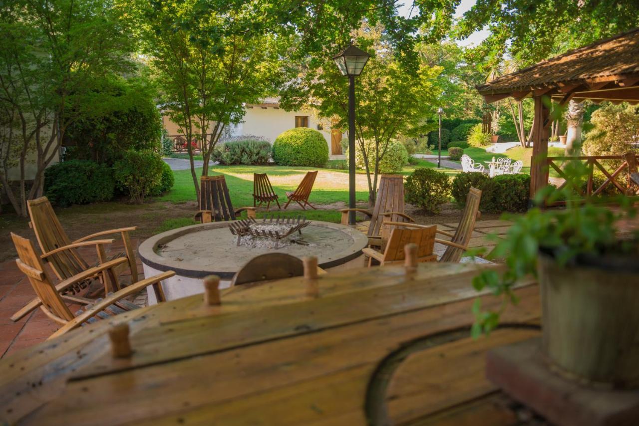 Casa De Coria Bed & Breakfast Chacras de Coria Dış mekan fotoğraf